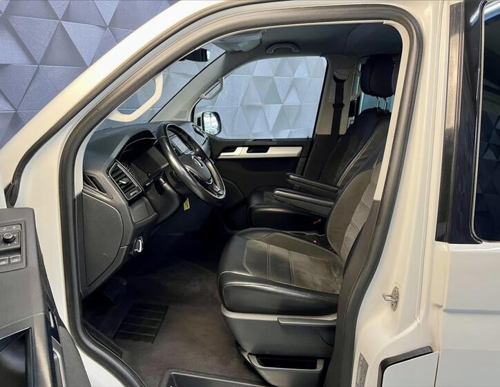 Volkswagen Multivan 10