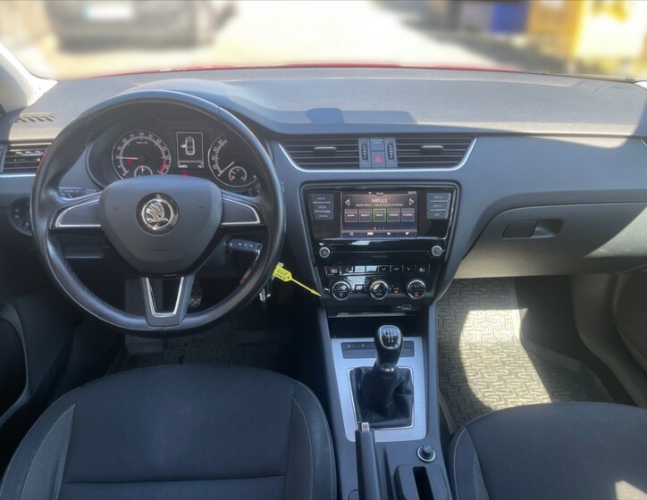 Škoda Octavia 9