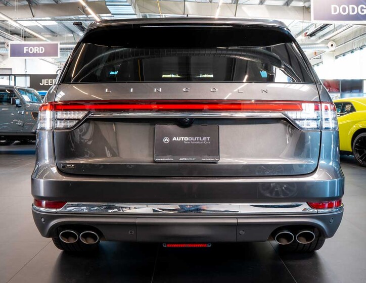 Lincoln Aviator 4