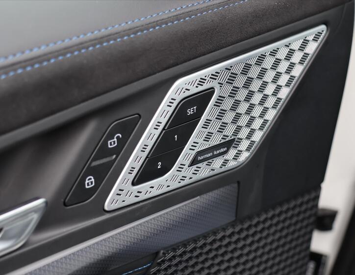 BMW X2 19