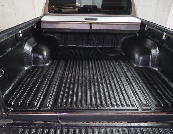 Toyota Hilux 12