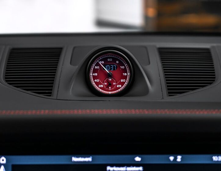 Porsche Macan 24