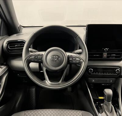 Toyota Yaris 5