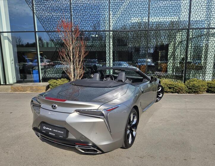 Lexus LC 500 11