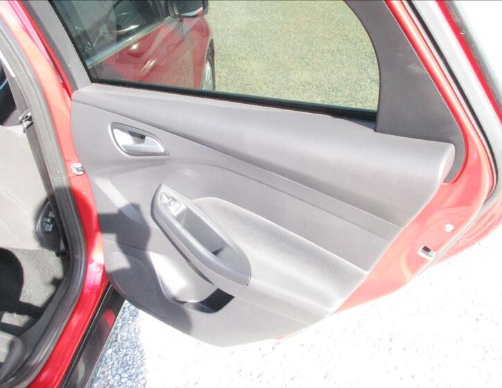 Ford Focus 12