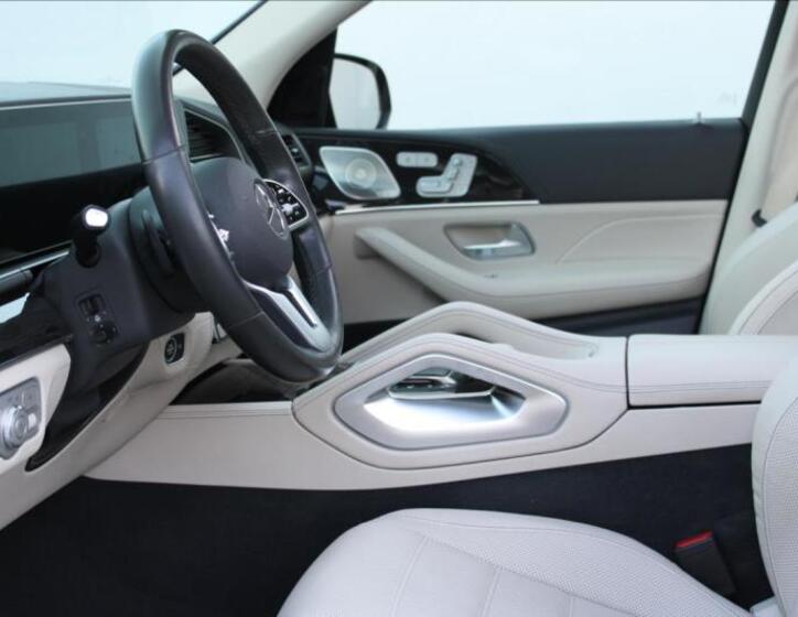 Mercedes-Benz GLS 17