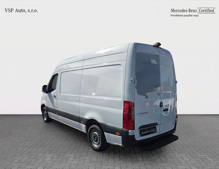 Mercedes-Benz Sprinter 3