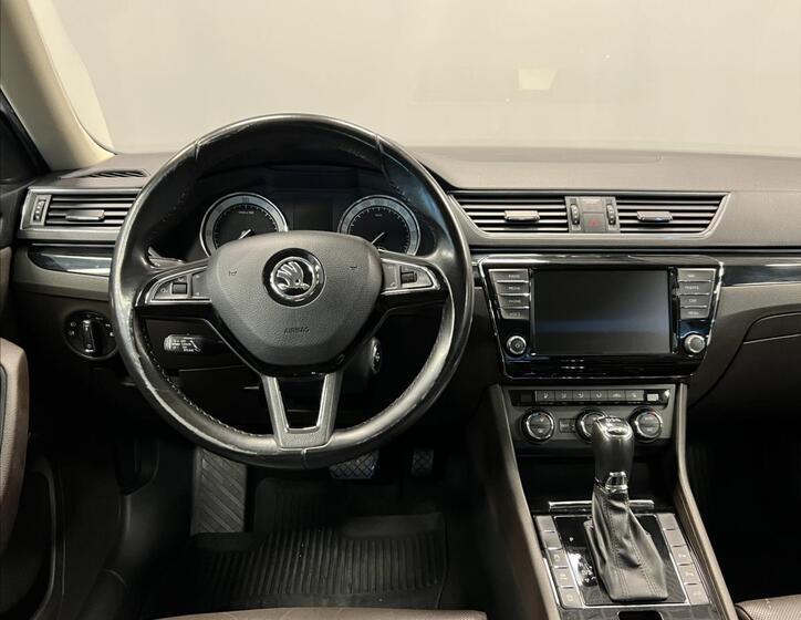 Škoda Superb 5