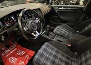 Volkswagen Golf 15