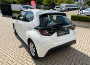 Toyota Yaris 4