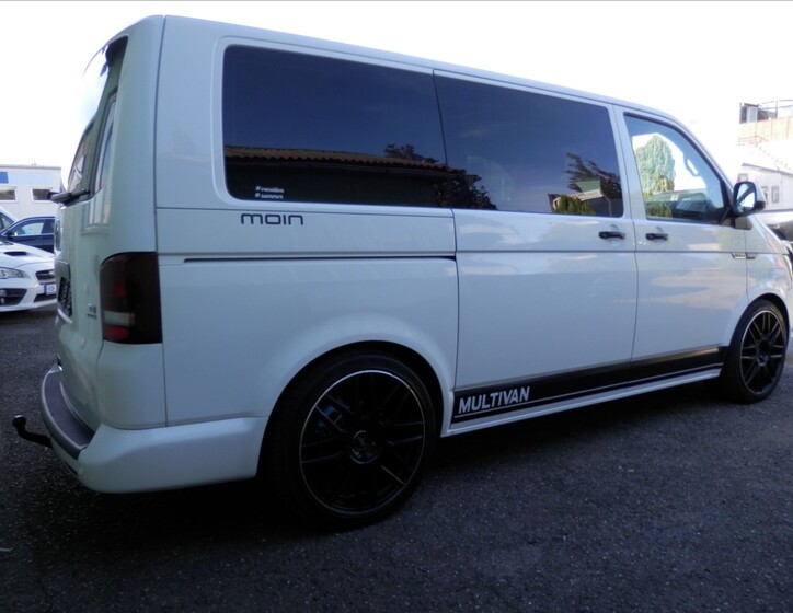 Volkswagen Multivan 5