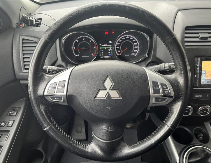 Mitsubishi ASX 11