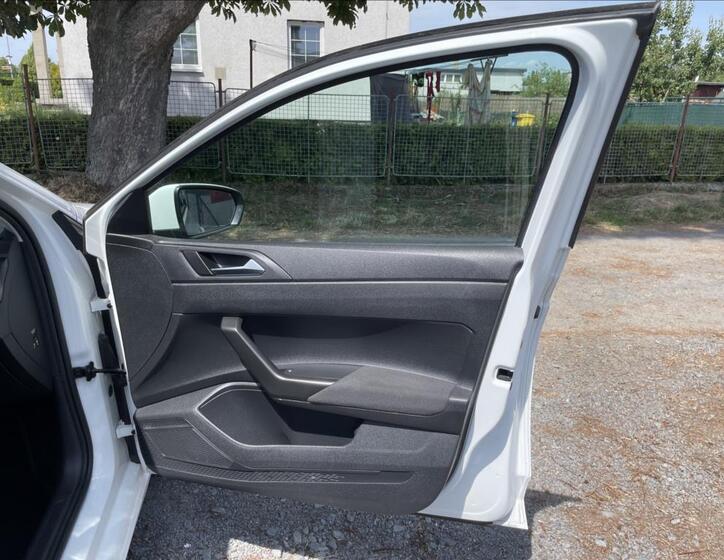 Volkswagen Polo 29