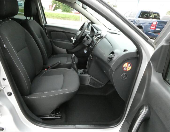 Dacia Logan 21