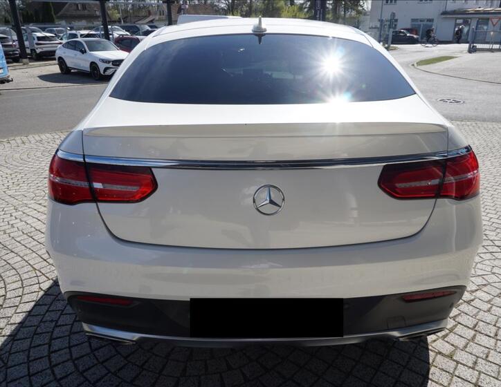 Mercedes-Benz GLE 5