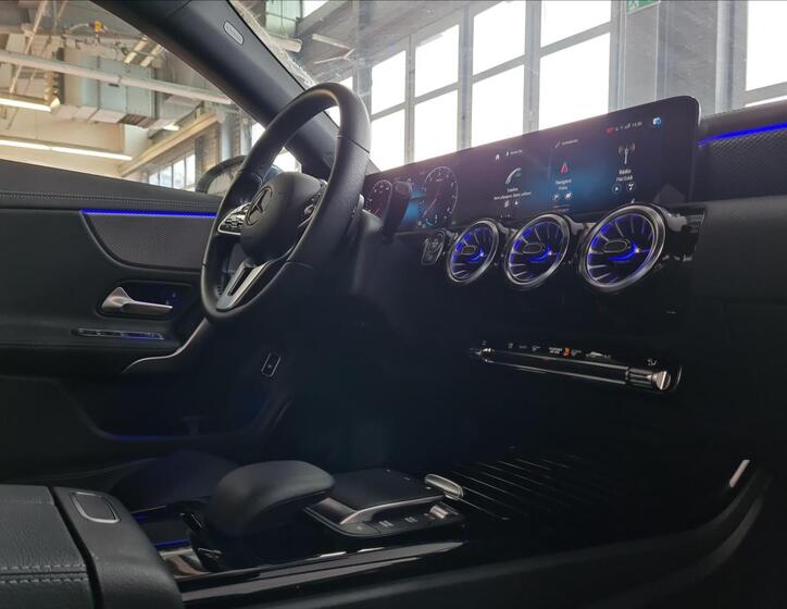 Mercedes-Benz CLA 16