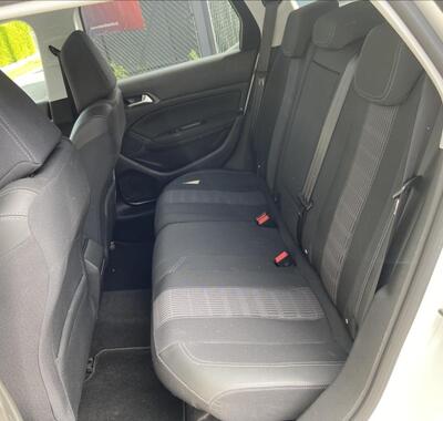 Peugeot 308 32