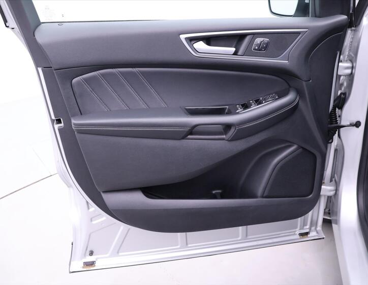 Ford Edge 11