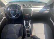 Suzuki Vitara 15
