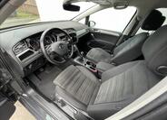 Volkswagen Touran 5