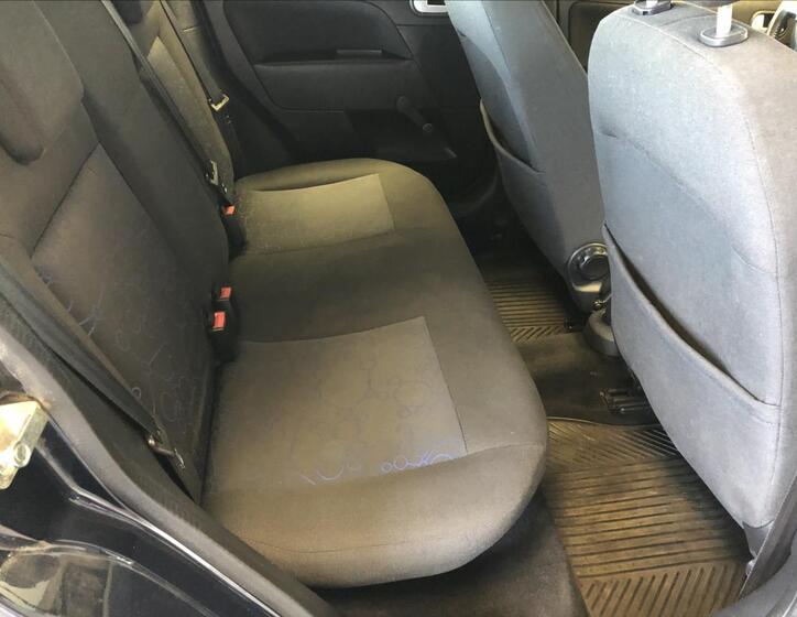 Ford Fiesta 11
