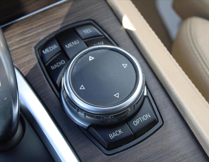 BMW Řada 7 22