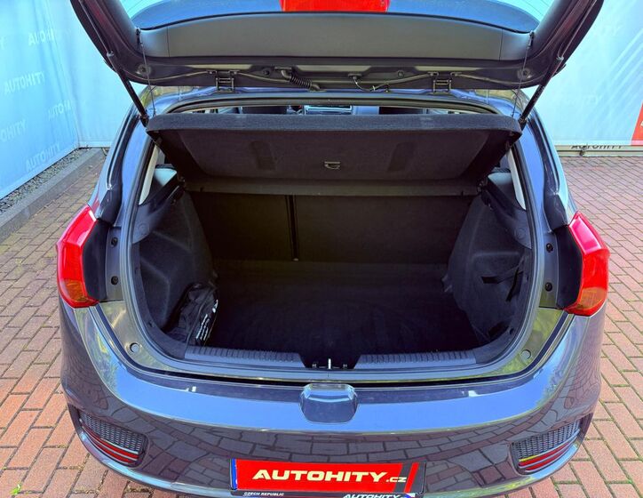 KIA Ceed 10