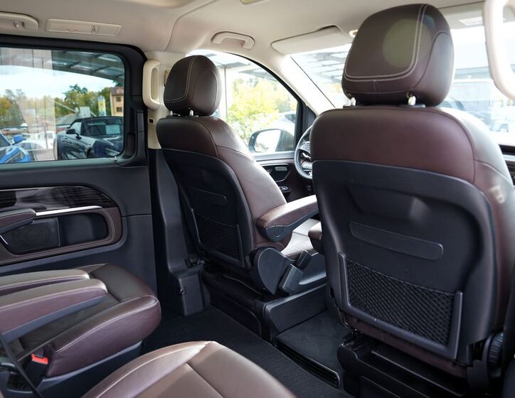 Mercedes-Benz Třídy V 32