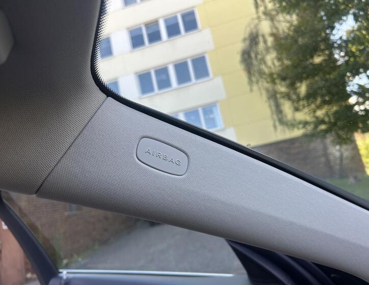Mercedes-Benz Třídy E 83