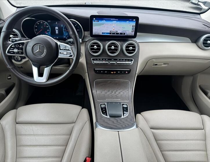 Mercedes-Benz GLC 9