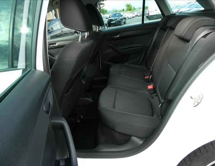 Škoda Fabia 23