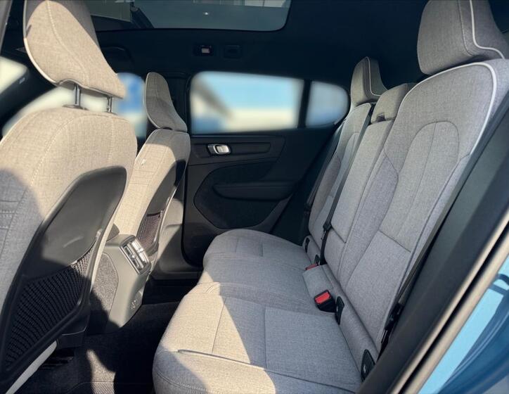 Volvo C40 11