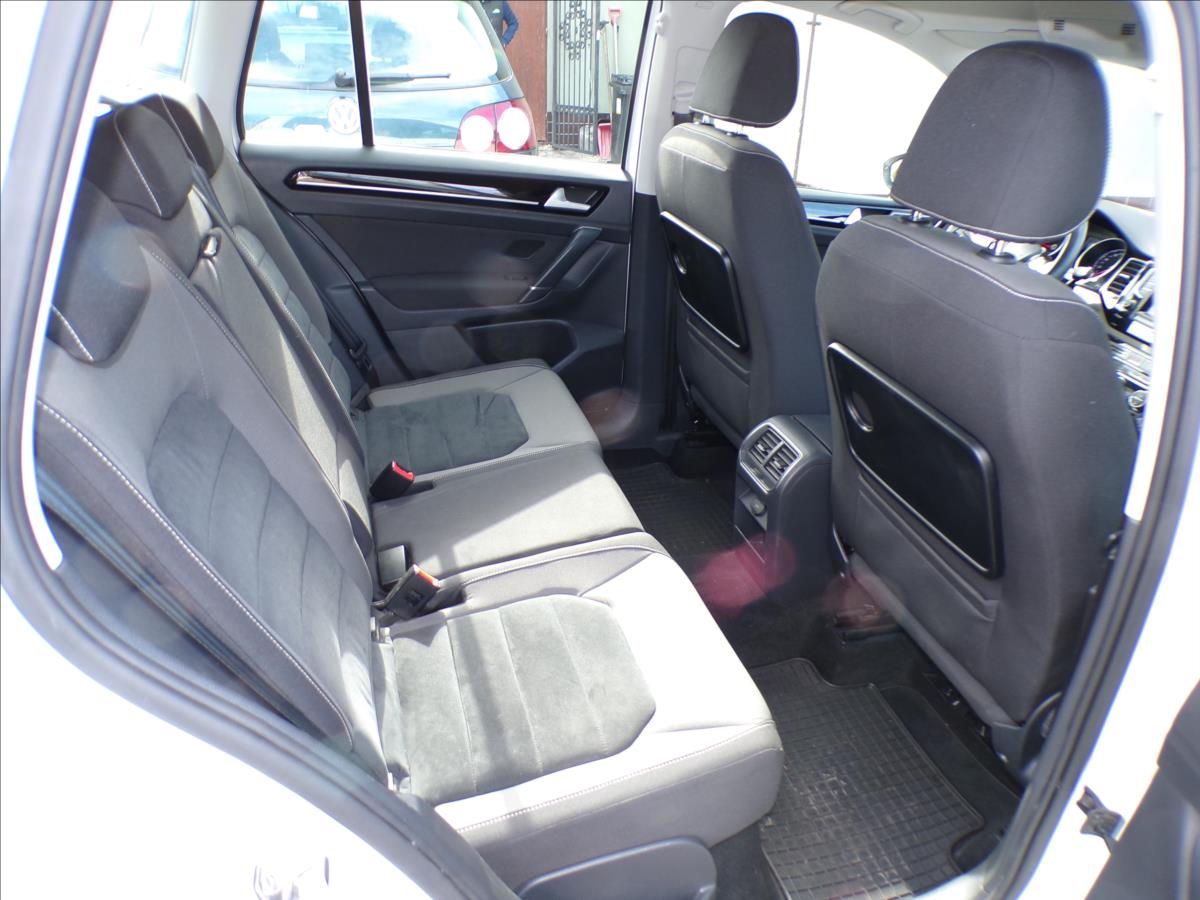 Volkswagen Golf Sportsvan