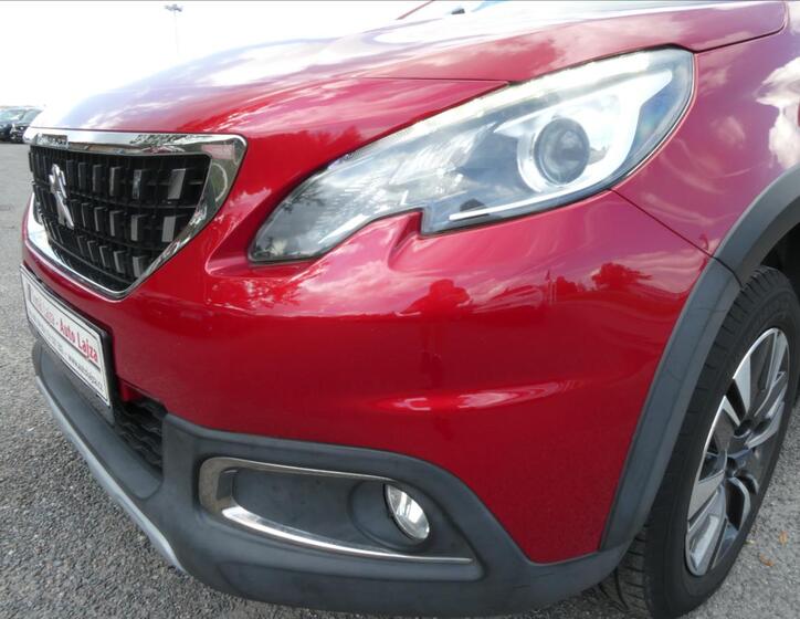 Peugeot 2008 4