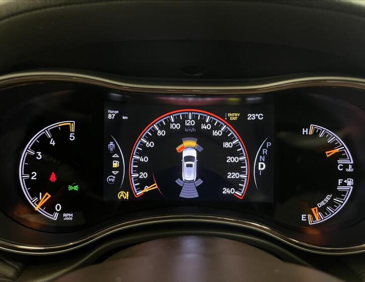 Jeep Grand Cherokee 13