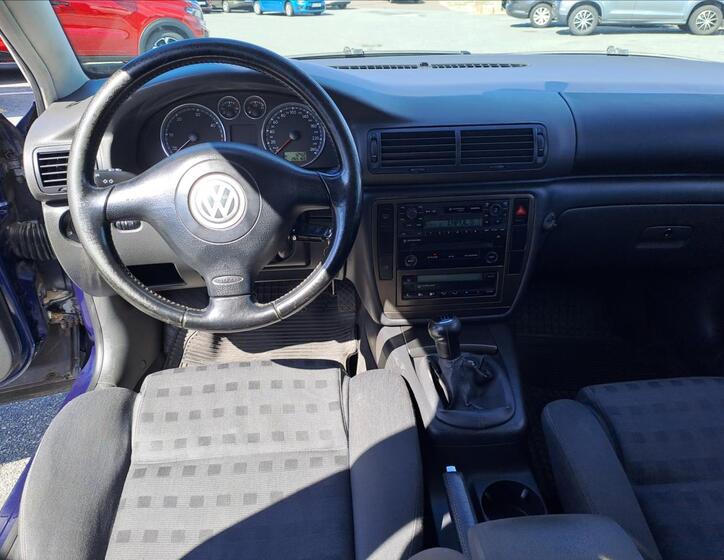 Volkswagen Passat 9