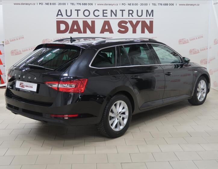 Škoda Superb 4