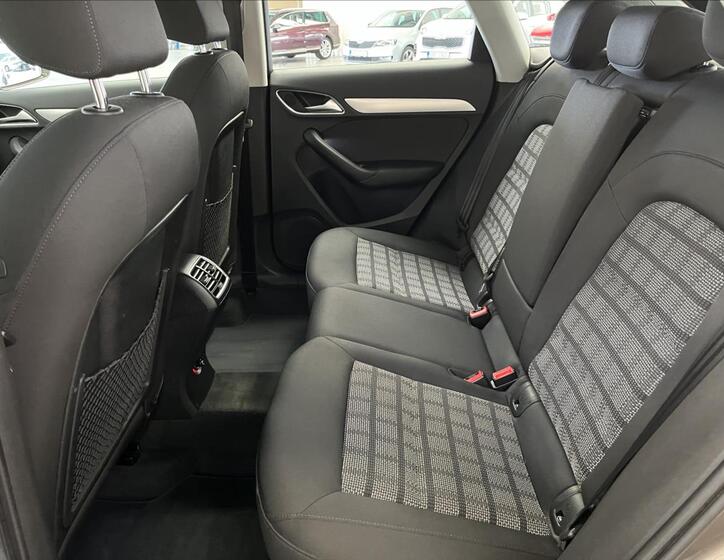Audi Q3 21