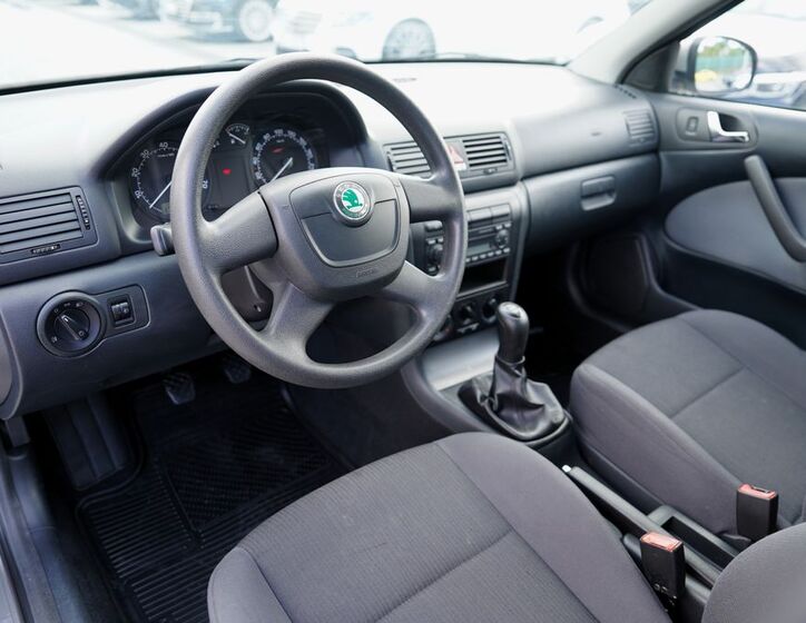 Škoda Octavia 23