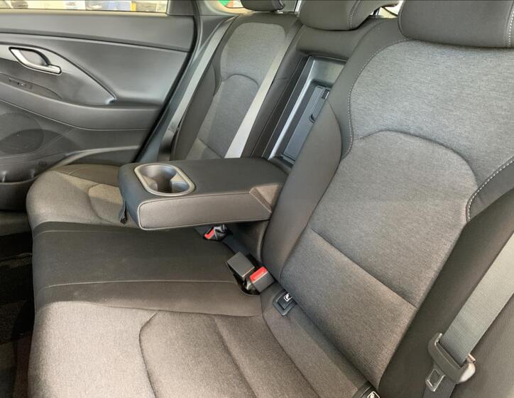 Hyundai i30 14