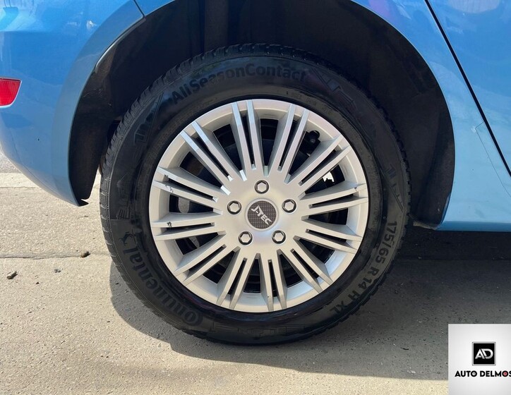 Ford Fiesta 33