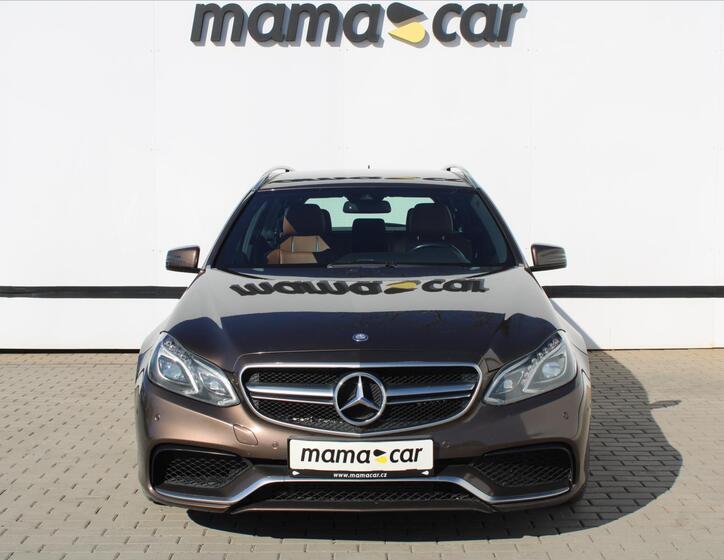 Mercedes-Benz Třídy E 2
