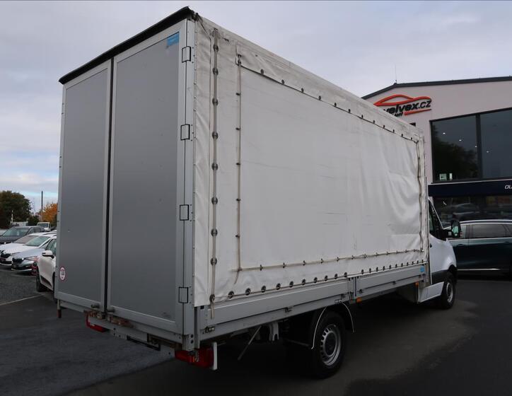 Mercedes-Benz Sprinter 3