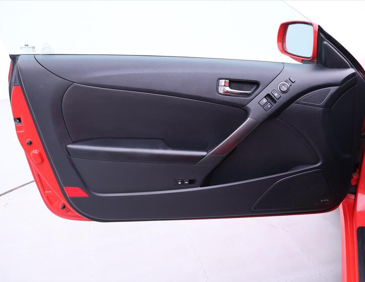 Hyundai Genesis 11