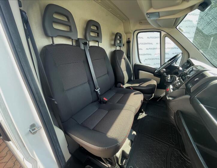Peugeot Boxer 22