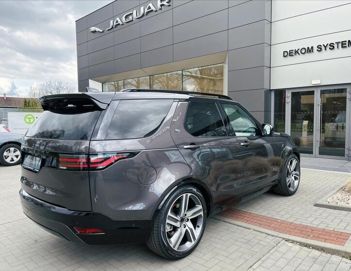 Land Rover Discovery 5
