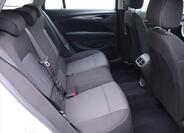 Opel Insignia 11