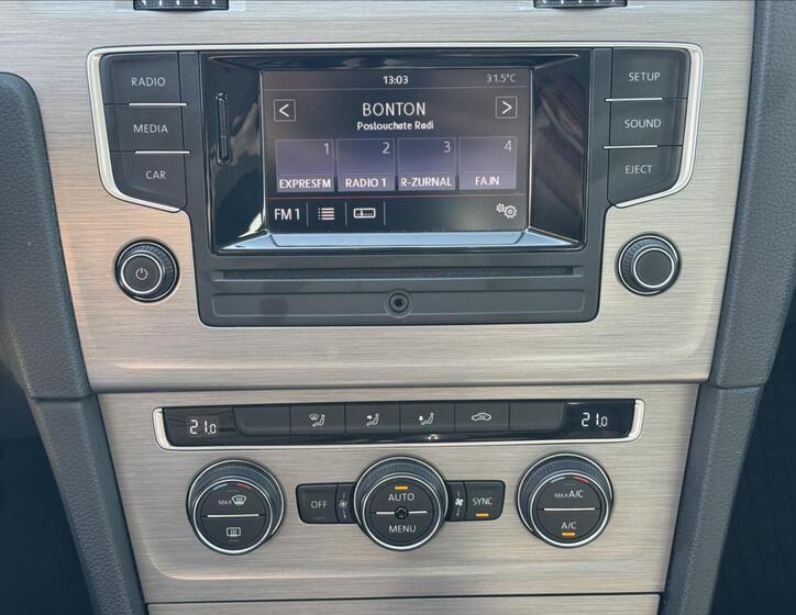 Volkswagen Golf 15