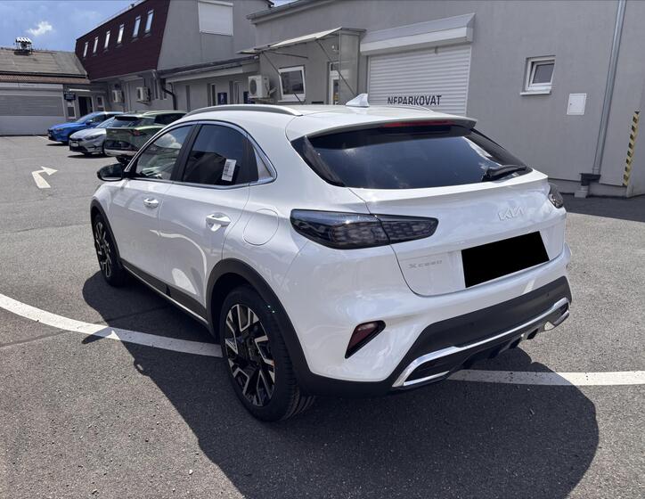 KIA XCeed 5