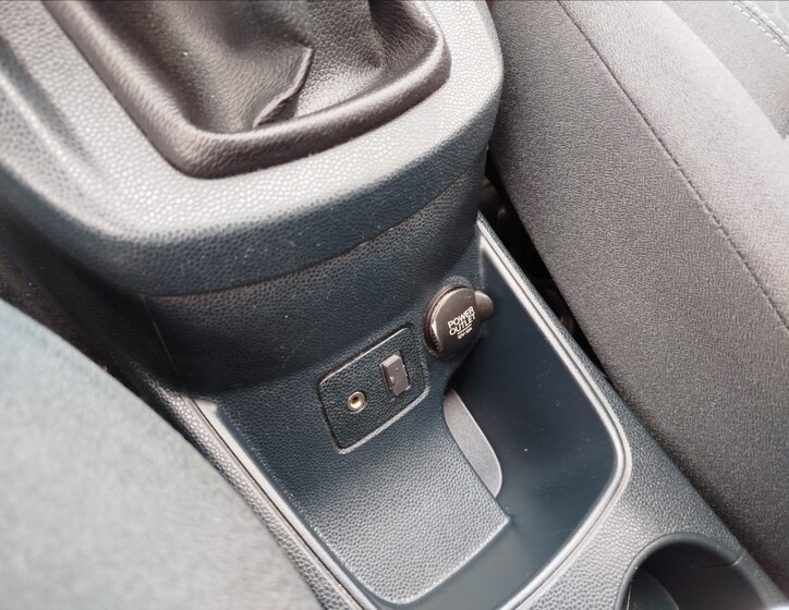 Ford Fiesta 16